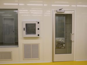 Cleanroom Air Lock & Pass Through